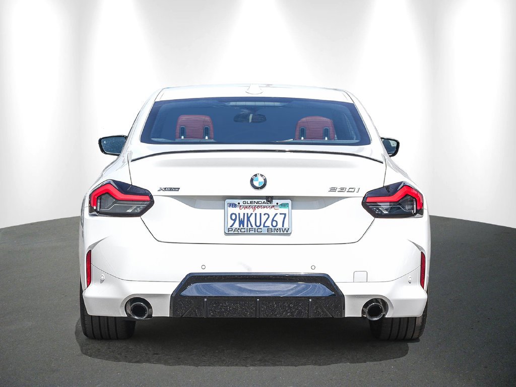 2026 BMW 2 Series photo 5