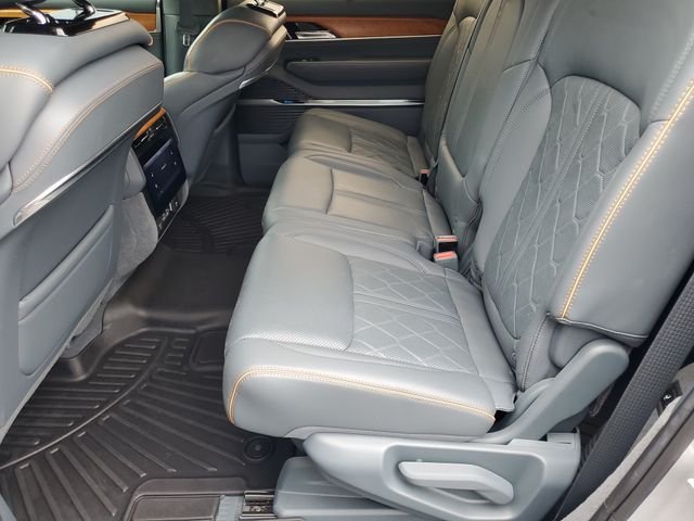 Used 2022 Silver Jeep Series III image 23