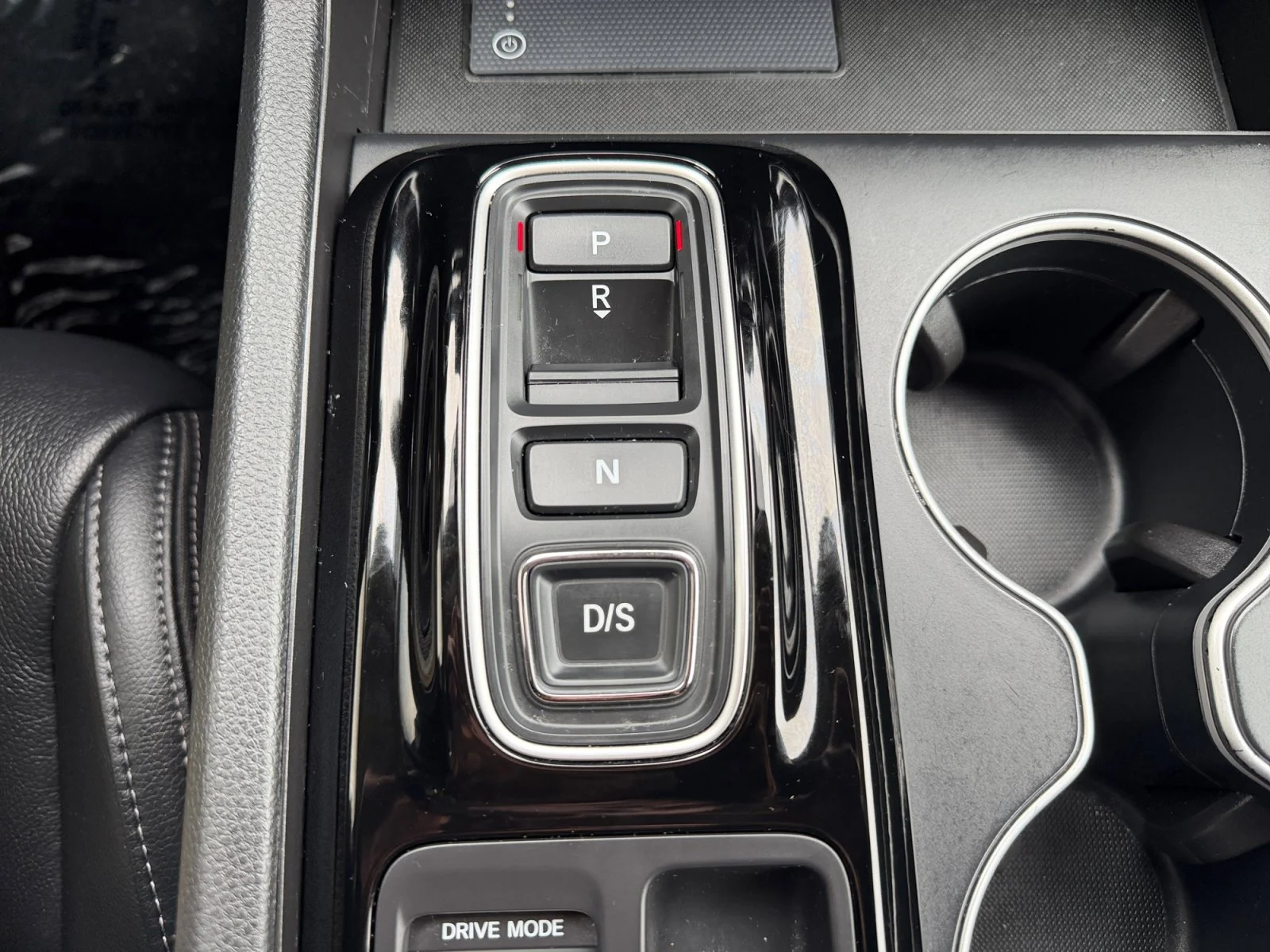 Certified Used 2024 White Honda Touring image 23
