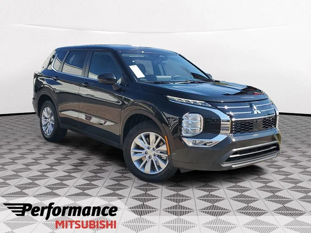 2026 Mitsubishi Outlander ES