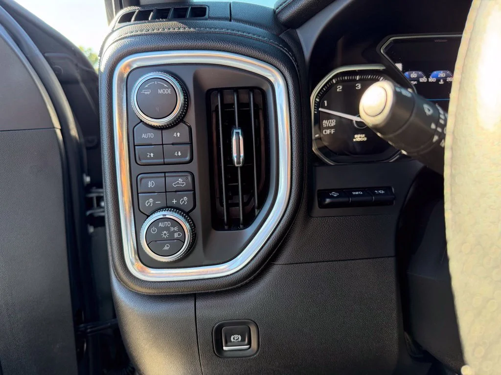 Used 2020 Gray GMC Denali image 24