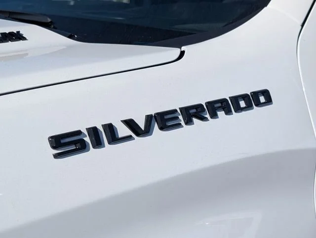 New 2026 Summit White Chevrolet Custom image 4