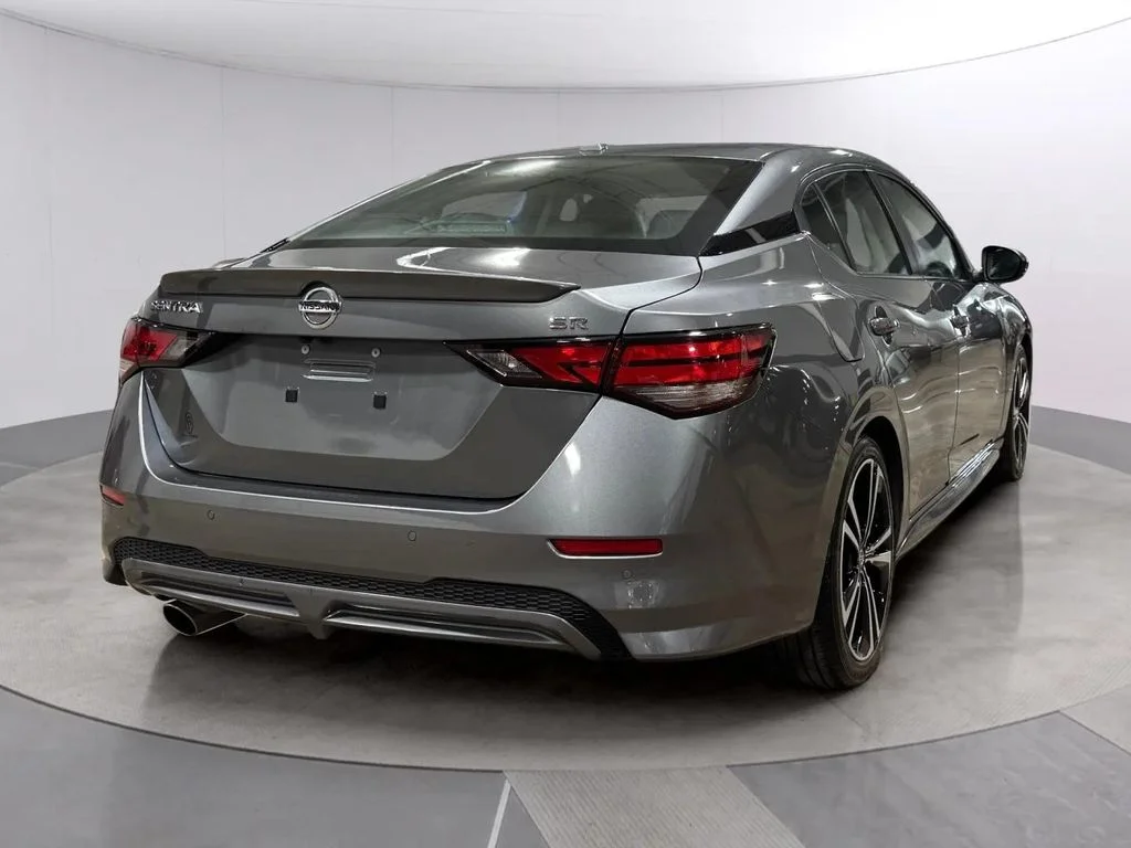 Certified Used 2023 Gun Metallic Nissan SR image 3