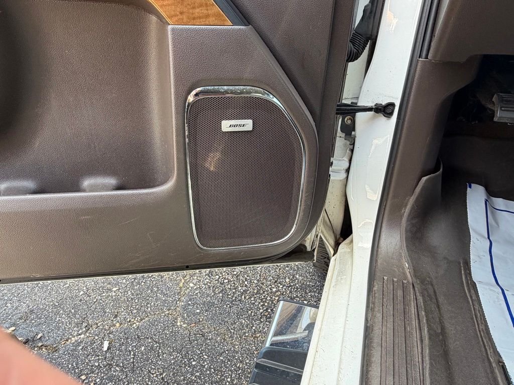 Used 2018 White Chevrolet LTZ image 30