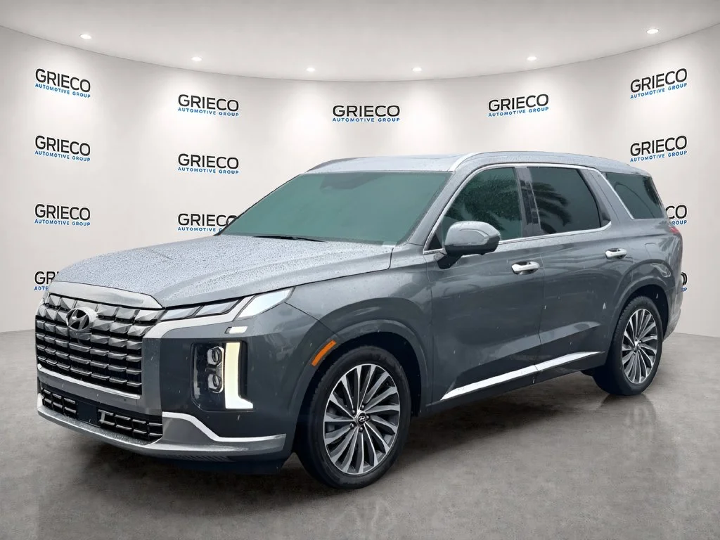 Used 2024 Gray Hyundai Calligraphy image 3