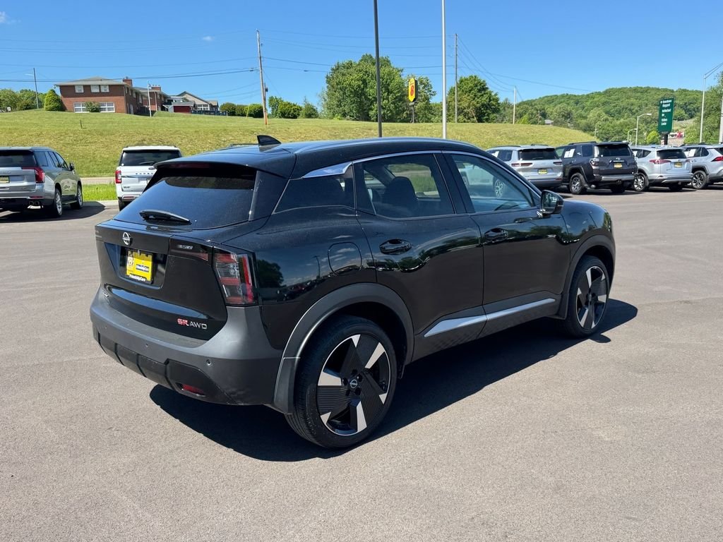 Used 2025 Black Nissan SR image 4