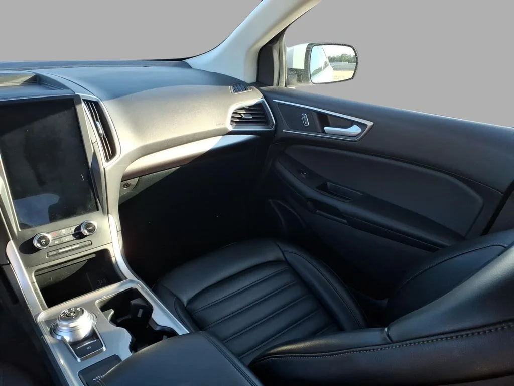 Used 2024 White Ford SEL image 13