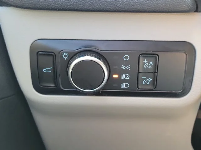 Used 2023 Gray Metallic Ford Active image 28