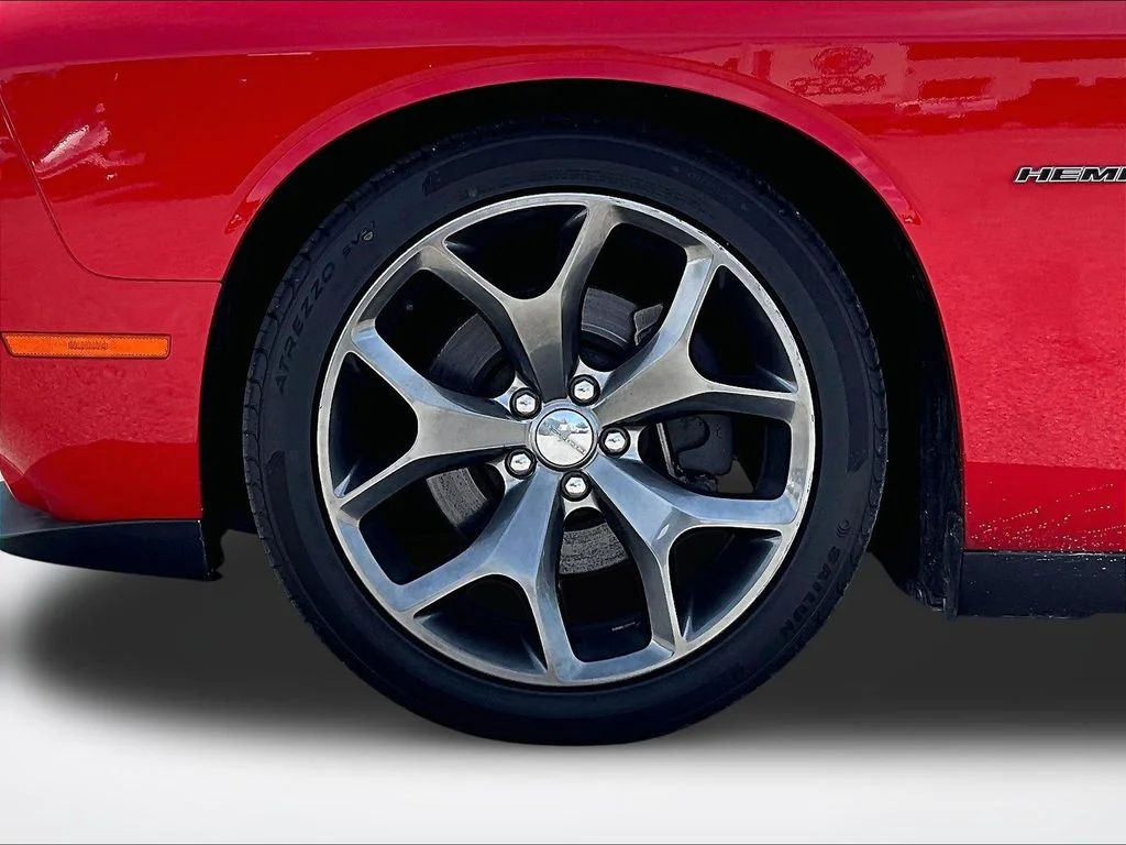 Used 2015 Red Dodge R/T image 10