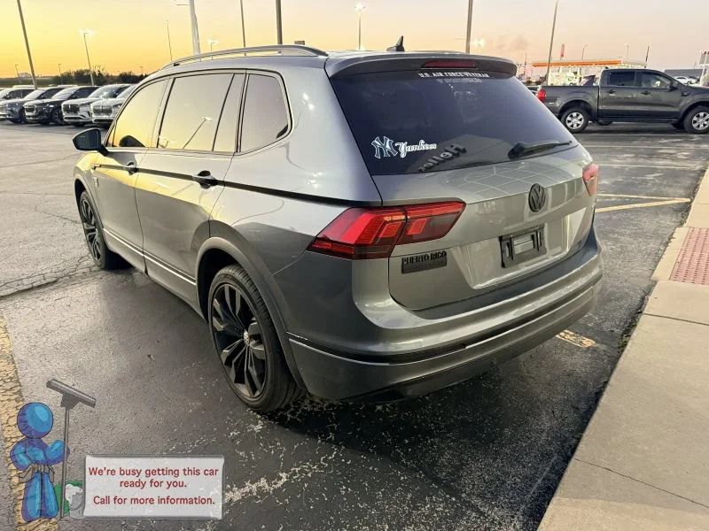 Used 2020 Platinum Gray Metallic Volkswagen 2.0T SE R-Line Black image 3