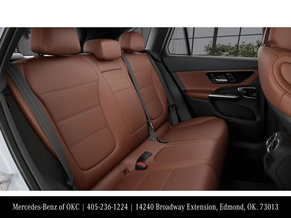 Used 2026 White Mercedes-Benz GLC 300 image 5