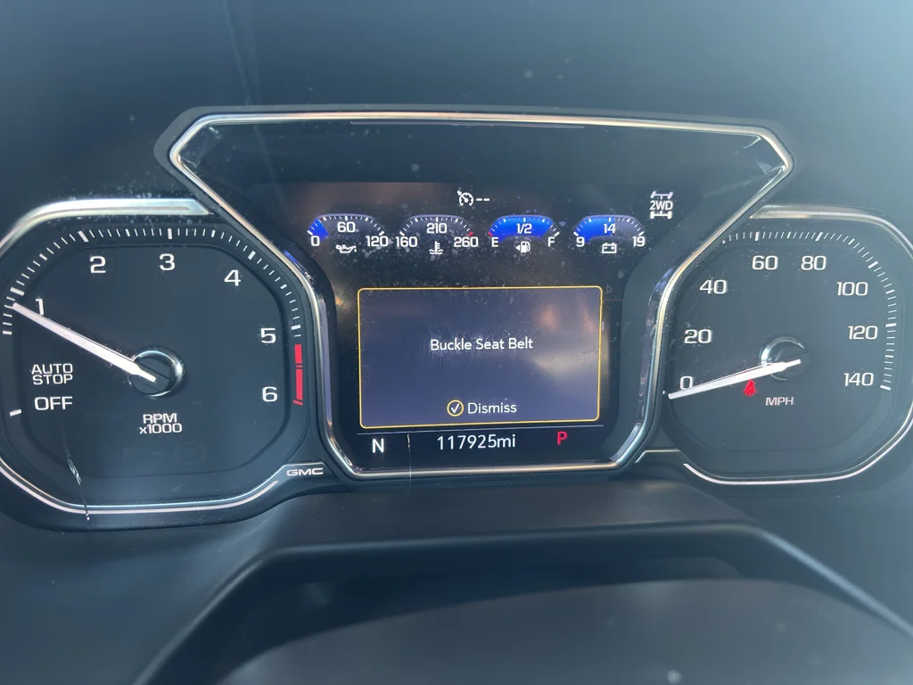 Used 2021 Summit White GMC SLE image 21