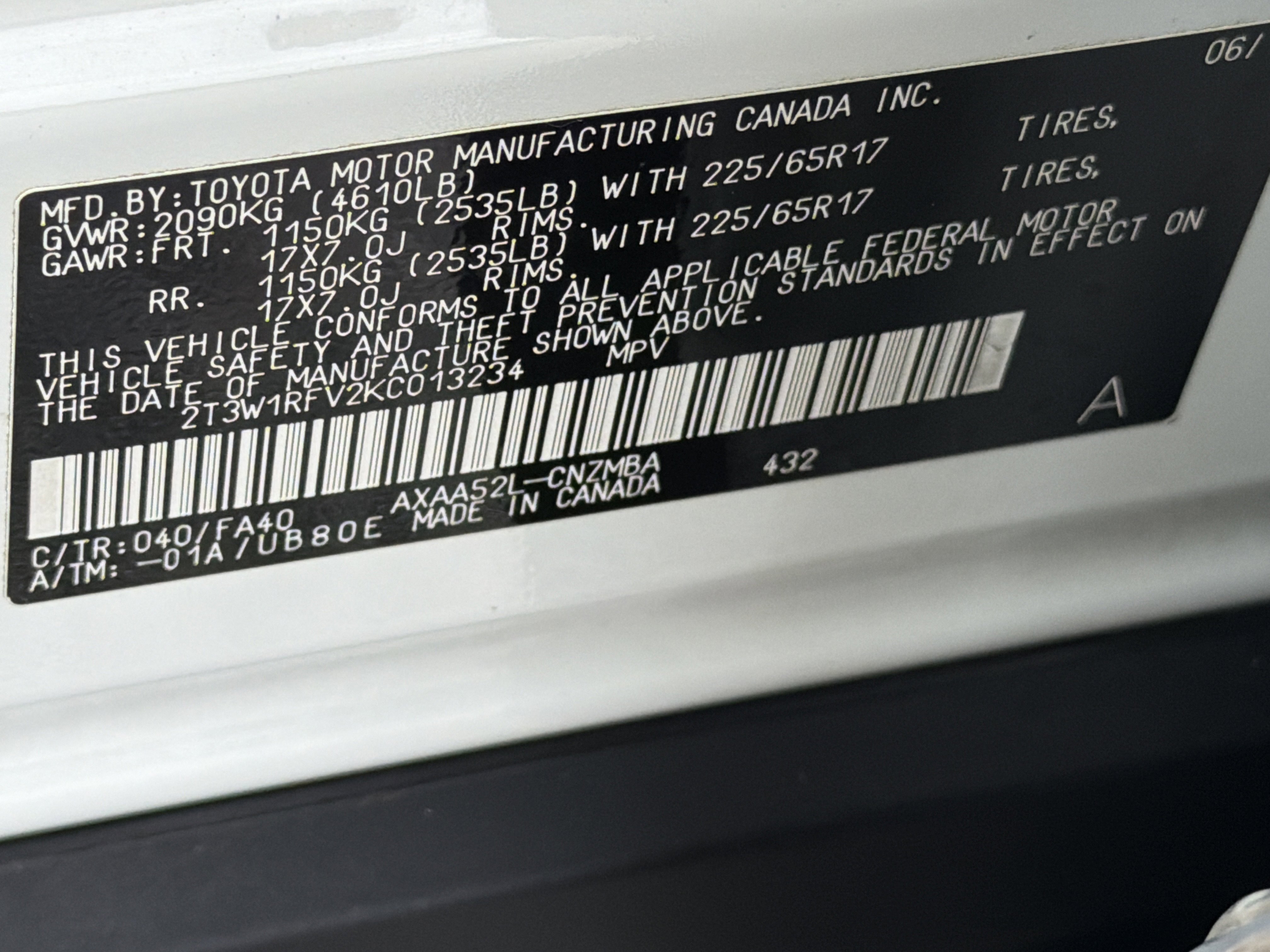 Used 2019 Super White Toyota XLE image 11