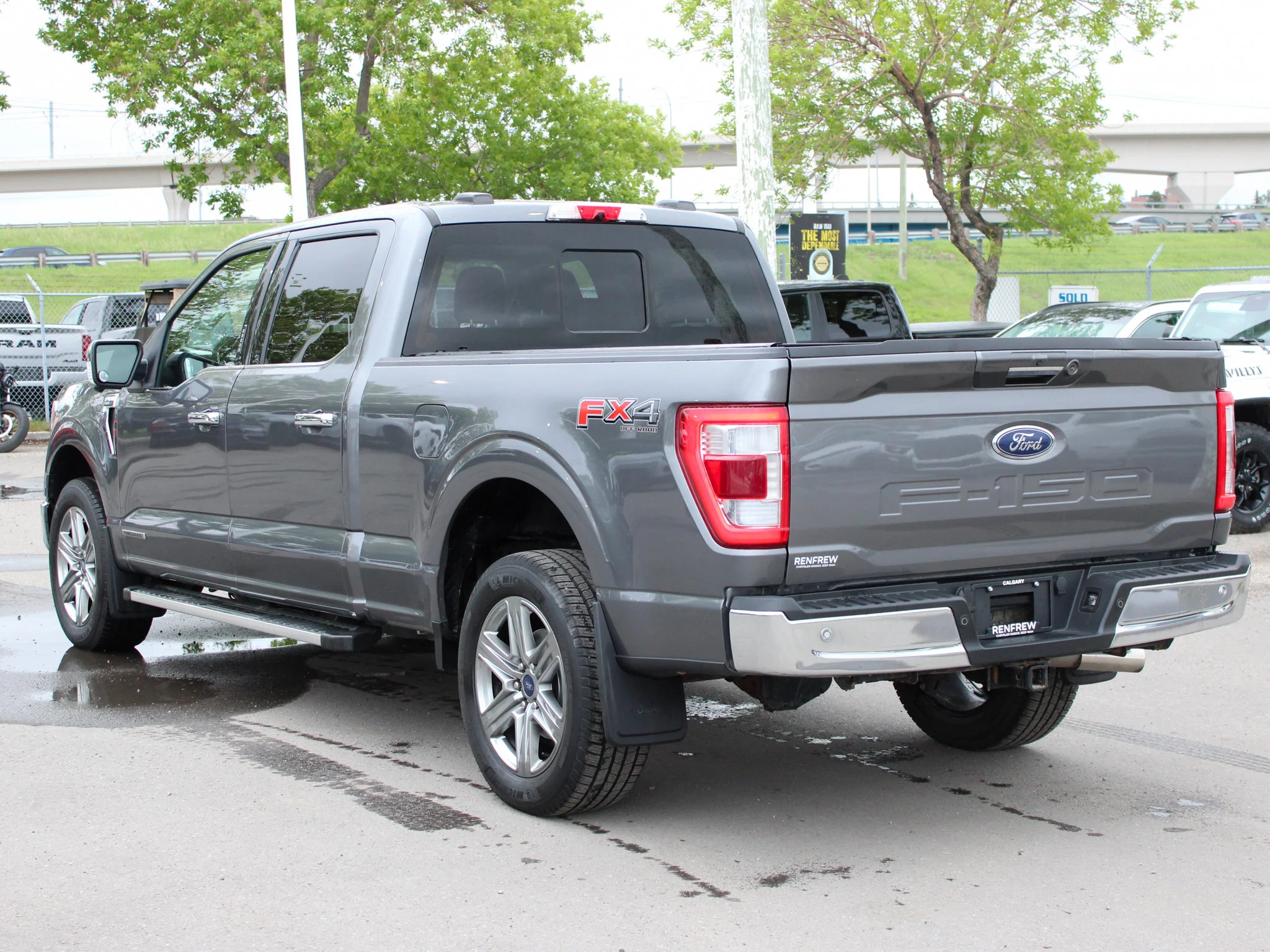 Used 2022 Grey Ford LARIAT * Hybrid V6 | 3M PPF | Remote Start | Adaptive Cruise | Tonneau Cover | Apple CarPlay image 13