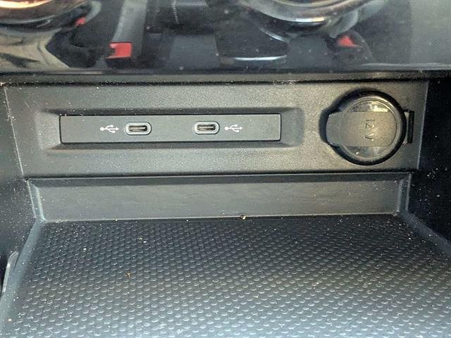 Used 2024  Volkswagen S image 23
