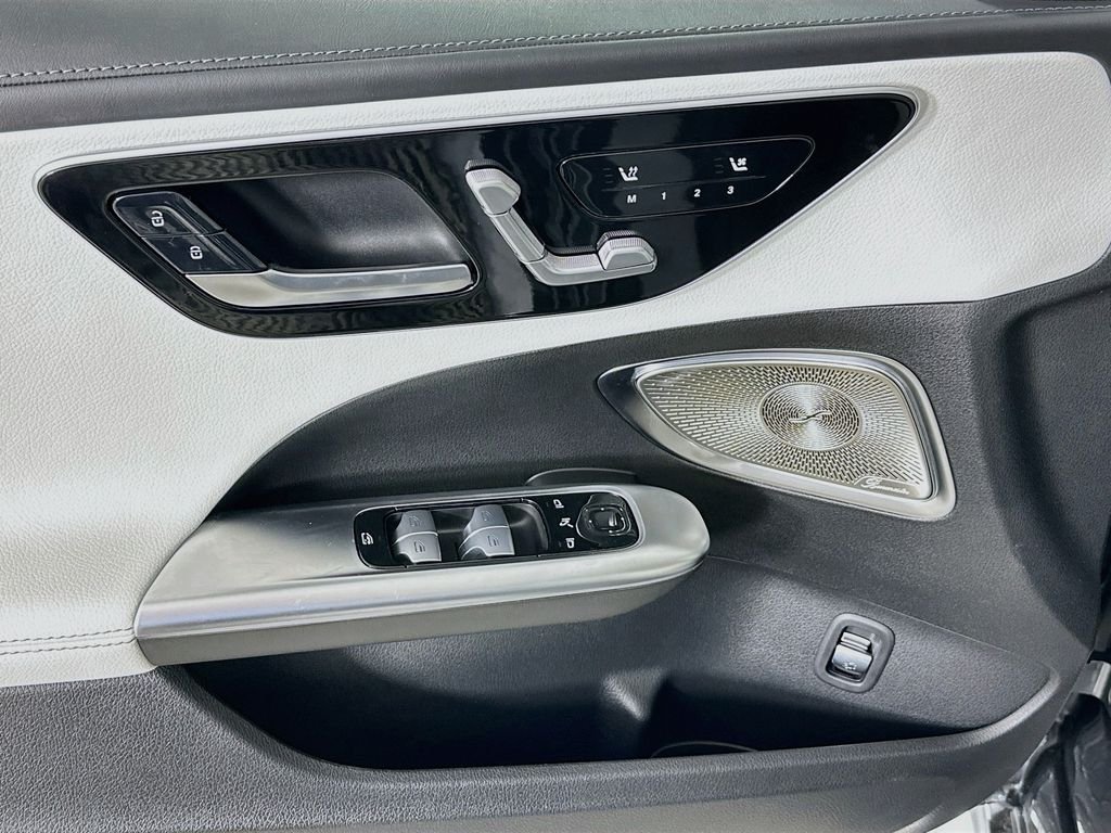 New 2026 Selenite Grey Metallic Mercedes-Benz C 300 image 18