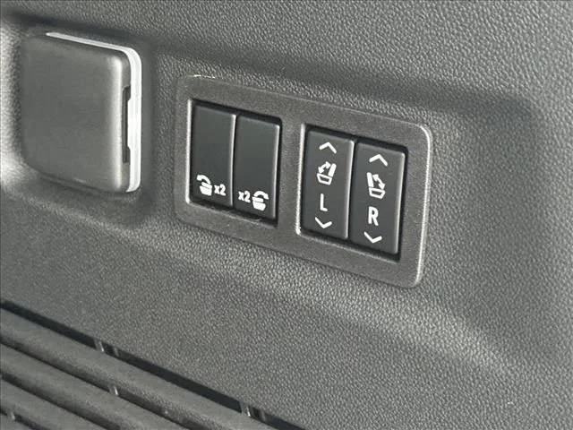 2026 GMC Yukon XL Denali - Photo 12