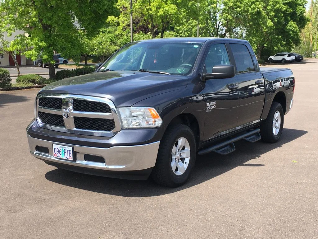 2021 RAM 1500 Classic SLT 4x4 Crew Cab 5'7's photo
