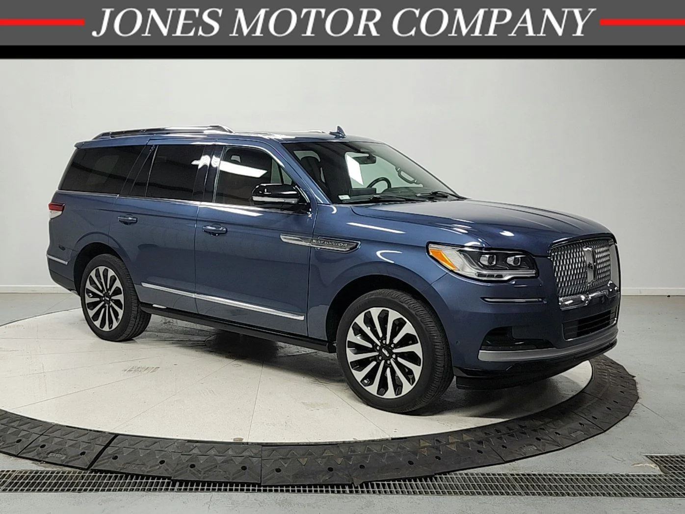 2022 Lincoln Navigator Reserve 4WD's photo