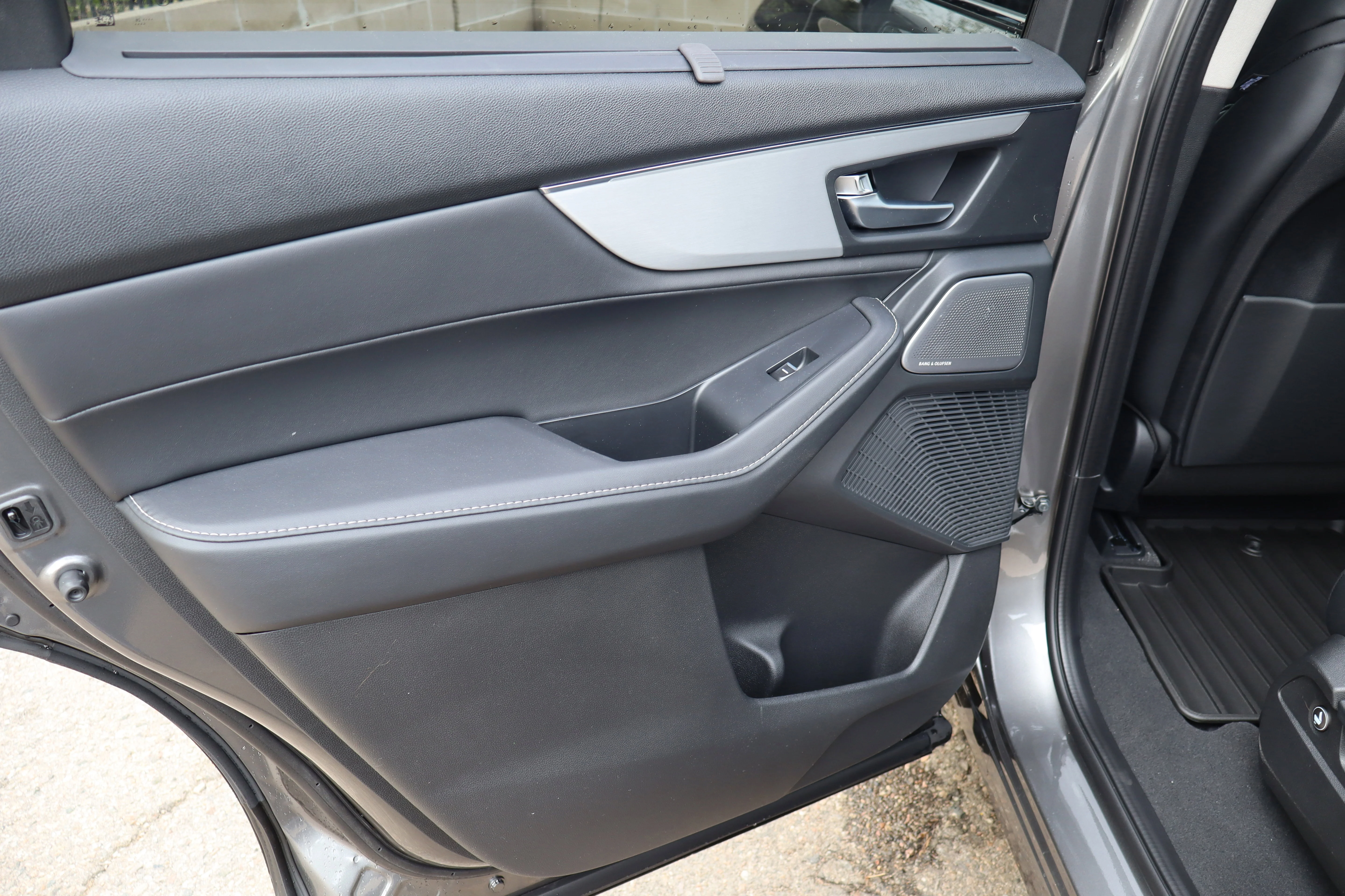 New 2026 Liquid Carbon Metallic Acura w/Technology Package image 27