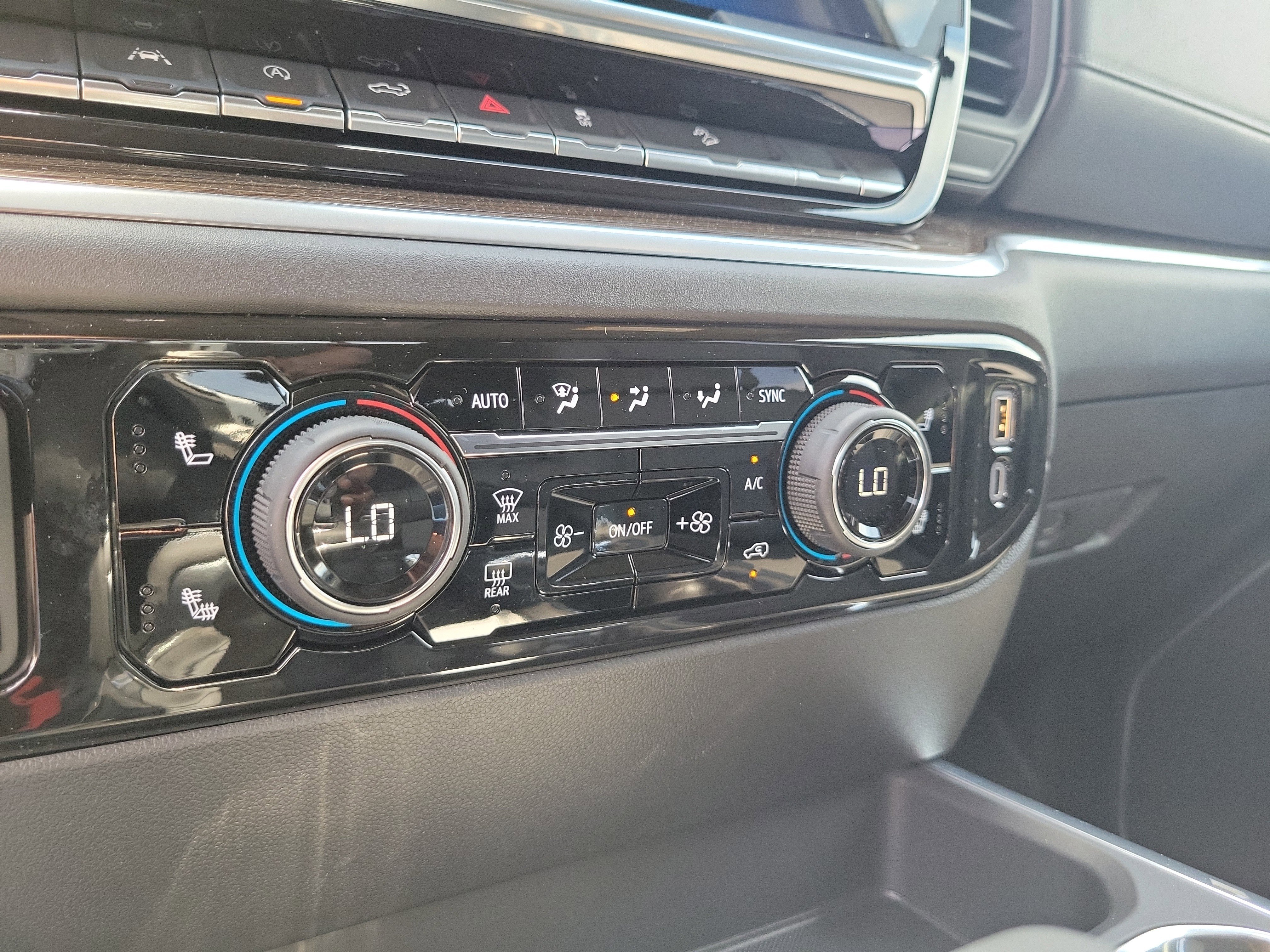 2026 Chevrolet Silverado 1500 LT - Photo 25