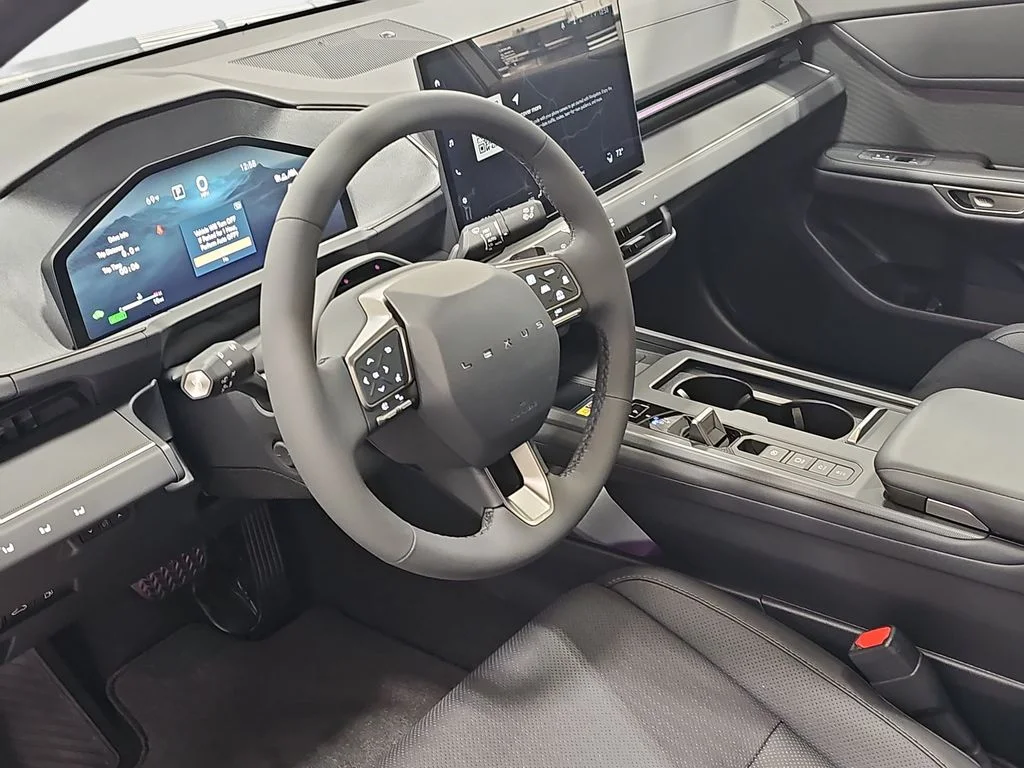 New 2026 Iridium Lexus PREMIUM AWD image 15