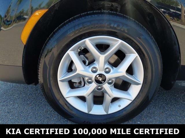 Used 2025 Black Kia LX image 9