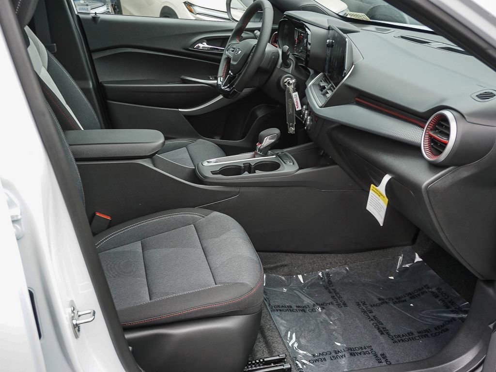 2026 Chevrolet Trax RS - Photo 12