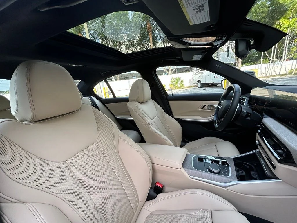 Used 2025 White BMW 330i image 31
