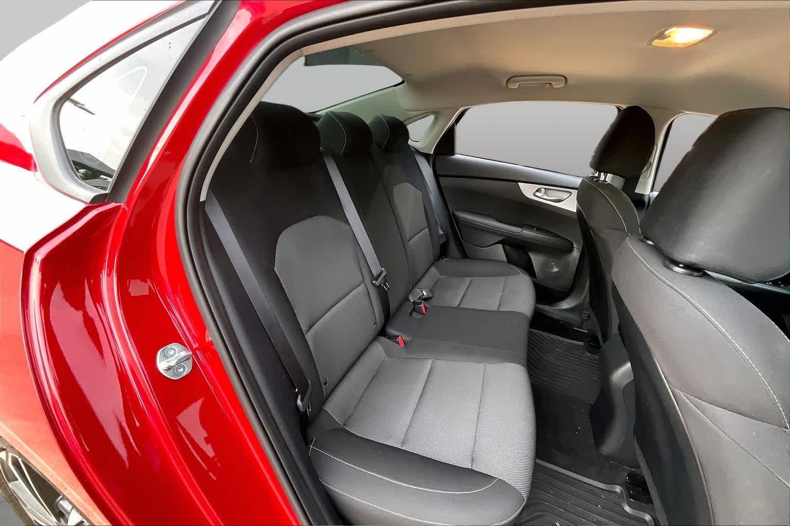 Used 2024 Currant Red Kia LXS image 16