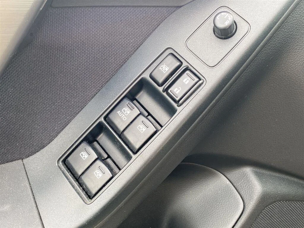 Used 2014 Burnished Bronze Metallic Subaru 2.5i Premium image 16