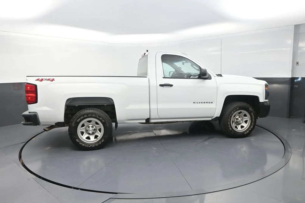 Used 2018 White Chevrolet WT image 12