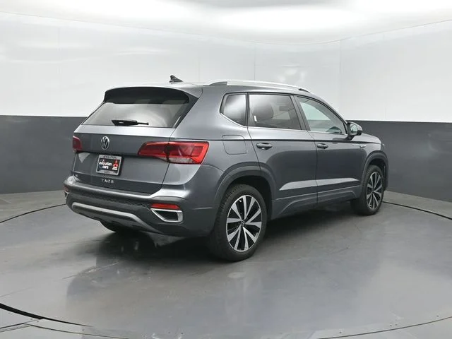 Used 2022 Gray Volkswagen 1.5T SE image 35