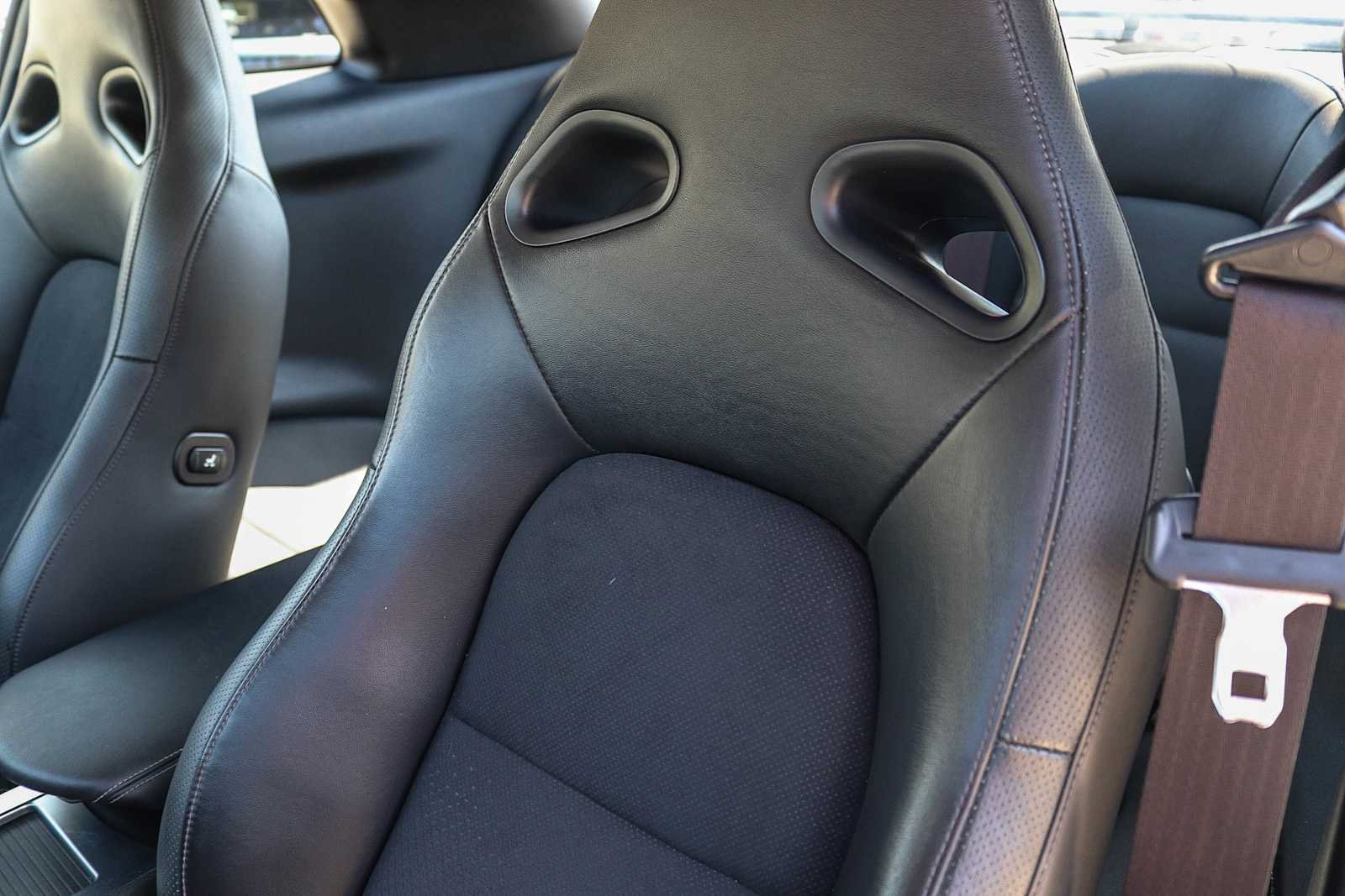 Used 2009 Gun Metallic Nissan Premium image 24