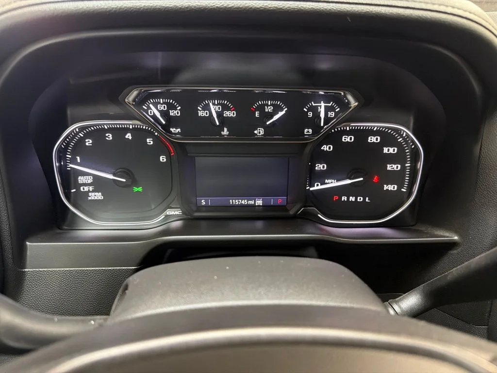 Used 2021 Summit White GMC AT4 image 26
