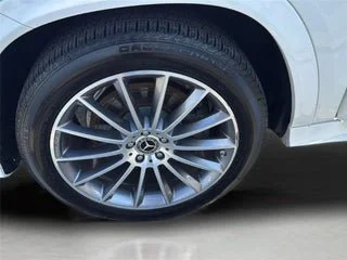 Used 2021 Beige Mercedes-Benz GLE 450 image 25