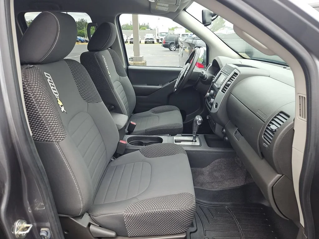 Used 2018 Gray Nissan PRO-4X image 28