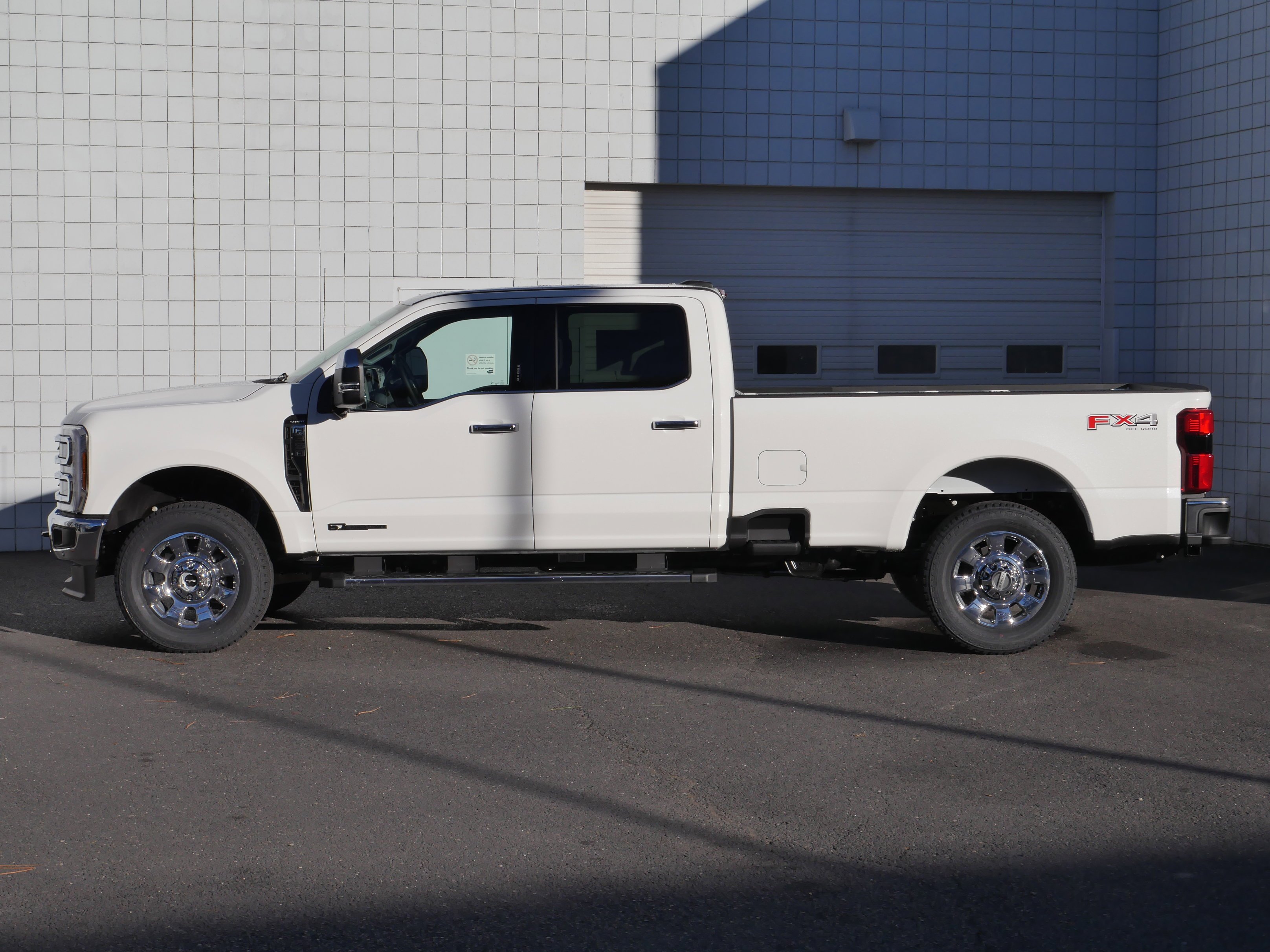 New 2026 Star White Metallic Tri-Coat Ford F-350® Lariat® image 19