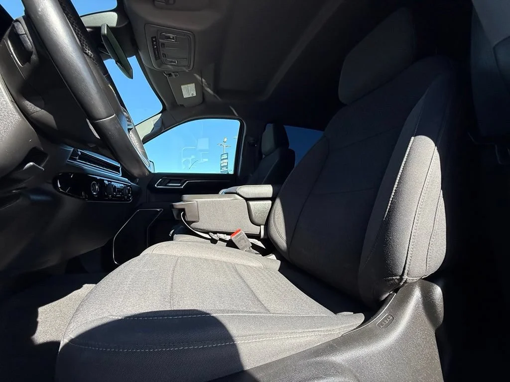 Used 2022 Glacier Blue Metallic Chevrolet LT image 31