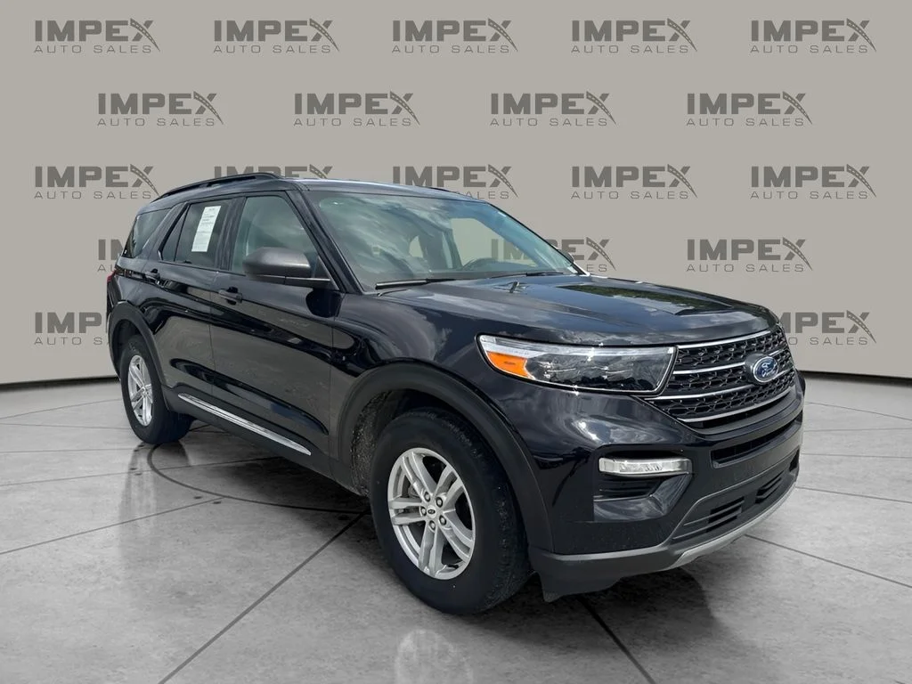 Used 2023 Black Ford XLT image 7
