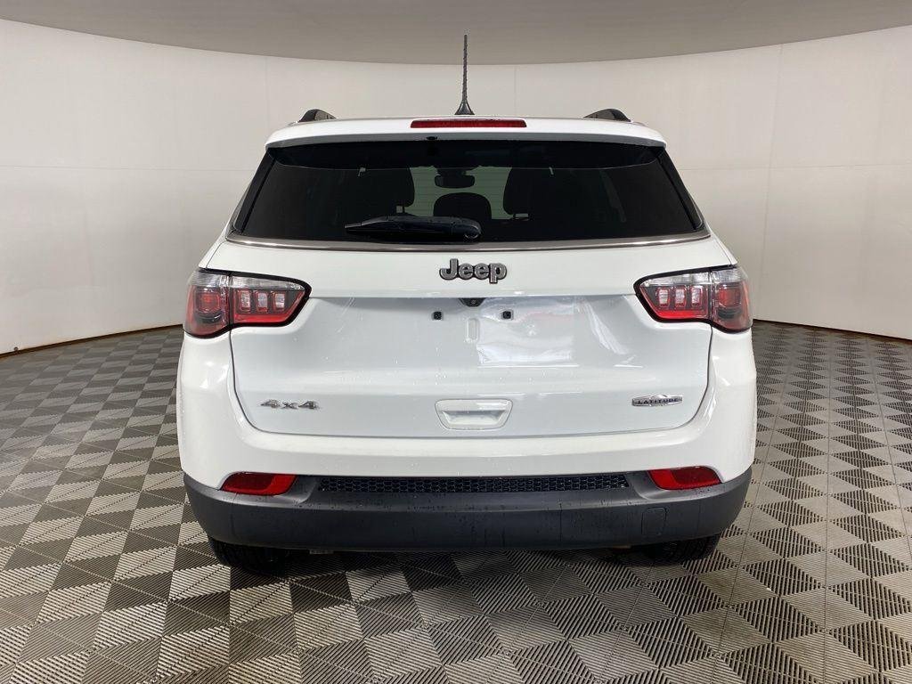 Used 2023 Bright White Clearcoat Jeep Latitude image 5