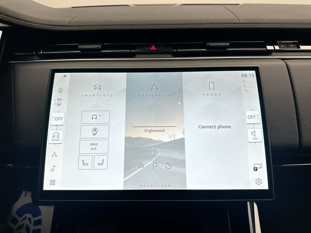 Used 2025 Fuji White Land Rover SE image 11