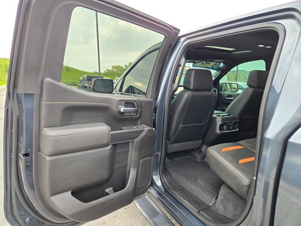 Used 2020 Blue GMC AT4 image 28