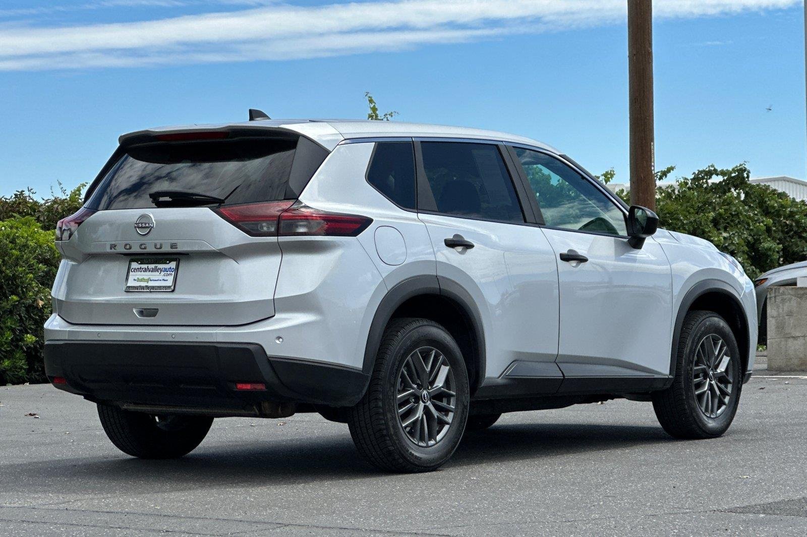 Used 2024 Brilliant Silver Metallic Nissan S image 4