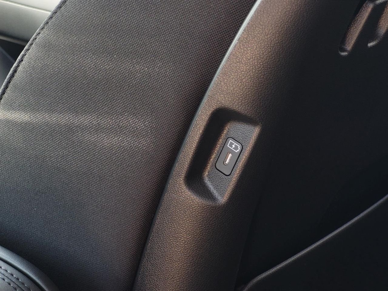 New 2026 Ecotronic Gray Hyundai SE FWD image 13