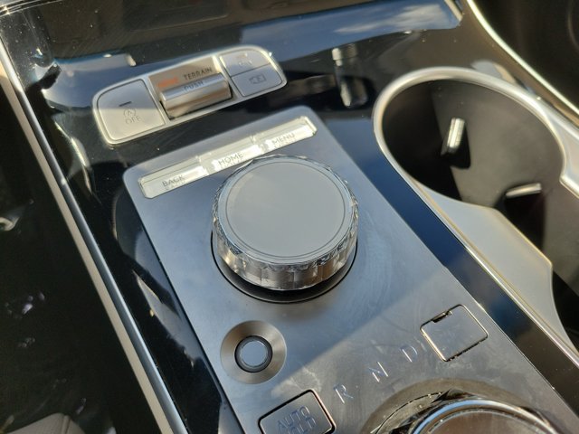 2026 GENESIS GV70 Standard - Photo 27