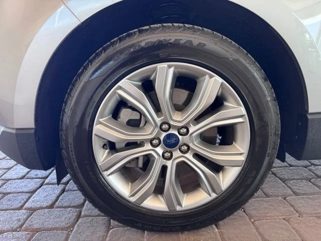 2022 Ford Edge Titanium - Photo 26