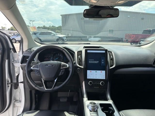 Used 2022 White Ford SEL image 11