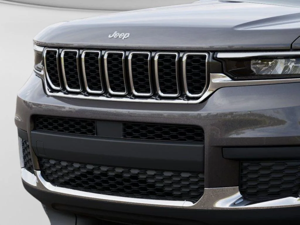 New 2025 Baltic Gray Metallic Clear-Coat Exterior Paint Jeep Laredo image 11