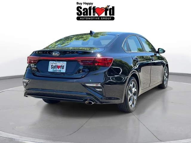 Used 2019 Black Kia LXS image 8